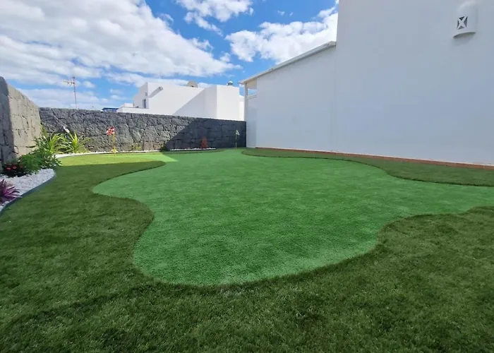 Vv Mapaluca Minigolf By Hh * بلايا بلانكا